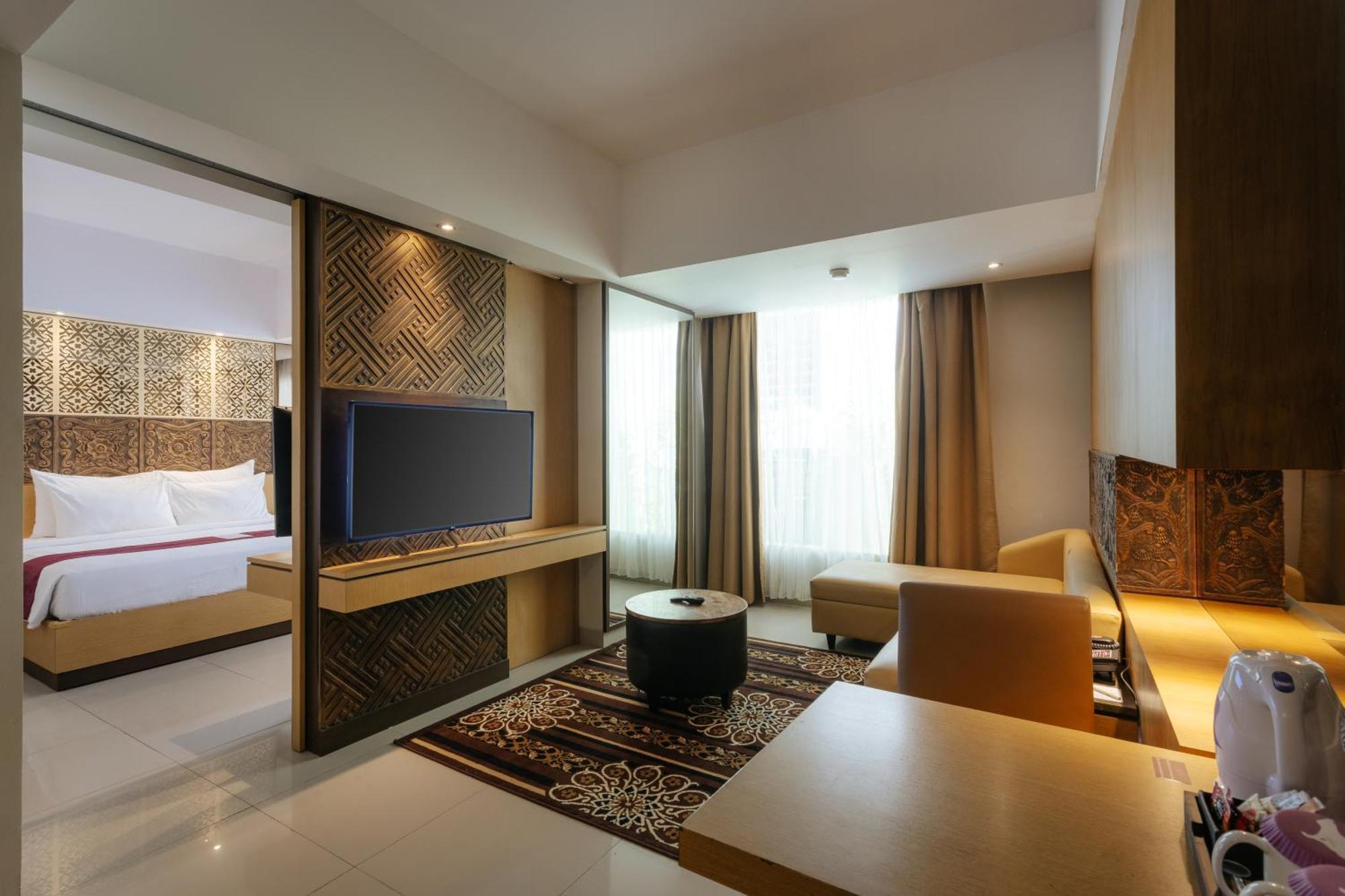 Отель Horison Ultima Seminyak Bali - Chse Certified Экстерьер фото