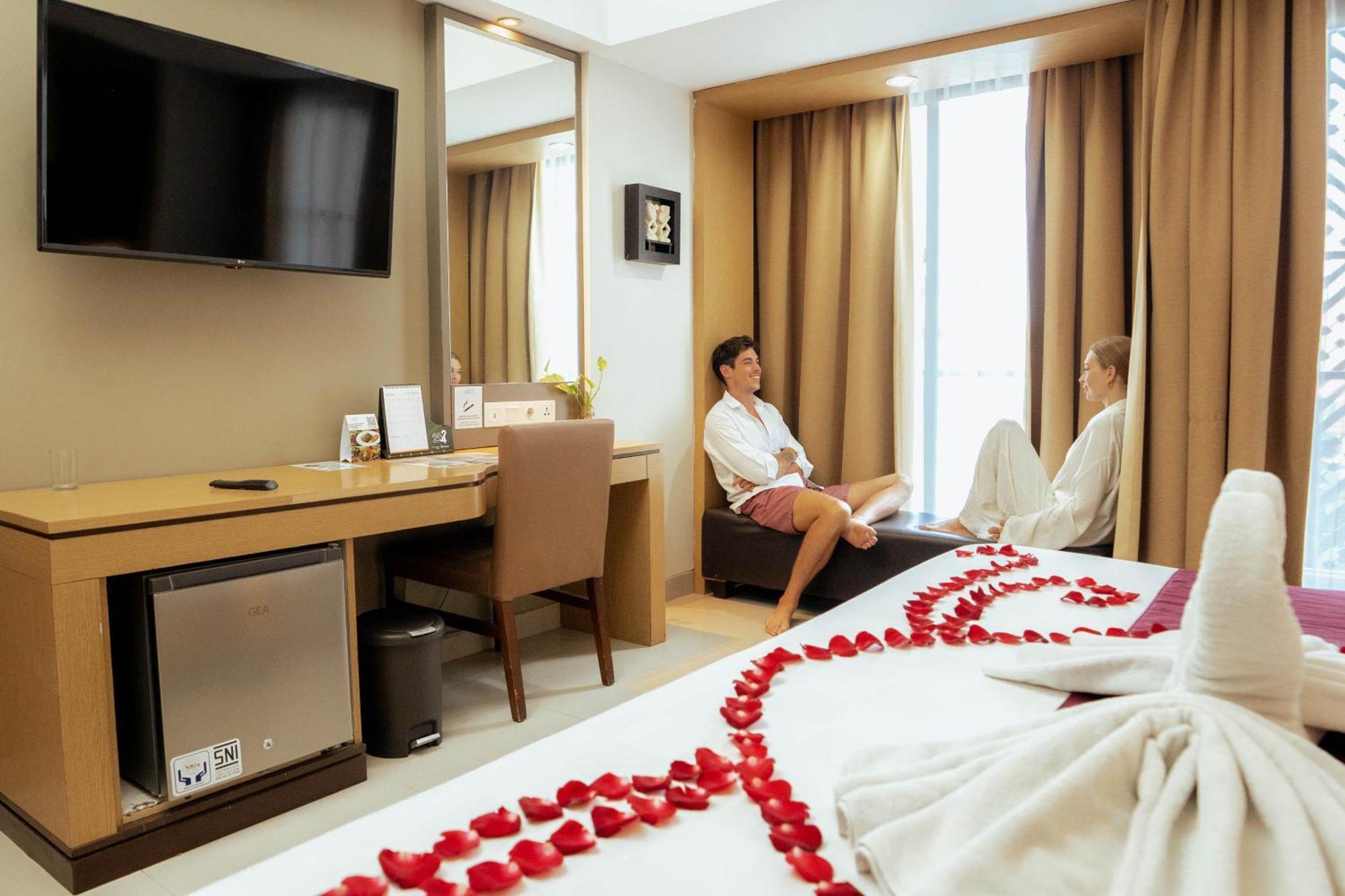 Отель Horison Ultima Seminyak Bali - Chse Certified Экстерьер фото