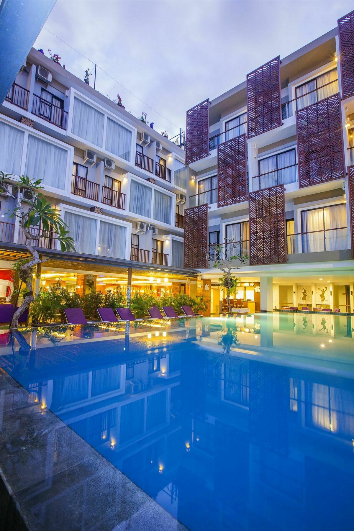 Отель Horison Ultima Seminyak Bali - Chse Certified Экстерьер фото